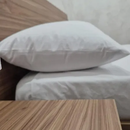 Adriano's Gæstehus Catania